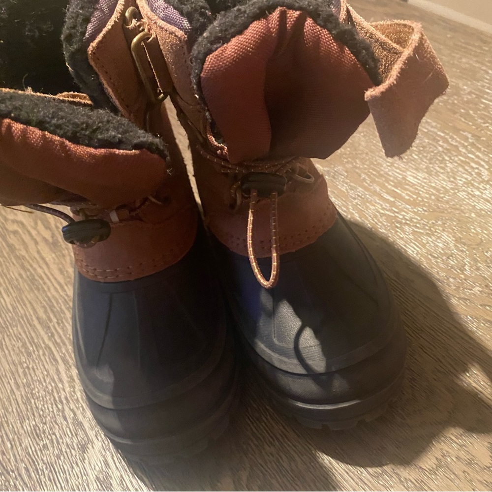 Boys snow boots